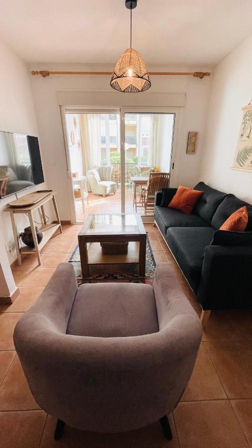 Beautiful 1 Bedroom Apartment In Albir 알비르 외부 사진